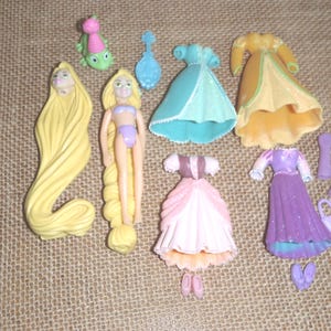 Vintage Polly Pocket Disney Princess Rapunzel Doll Outfits Set R14