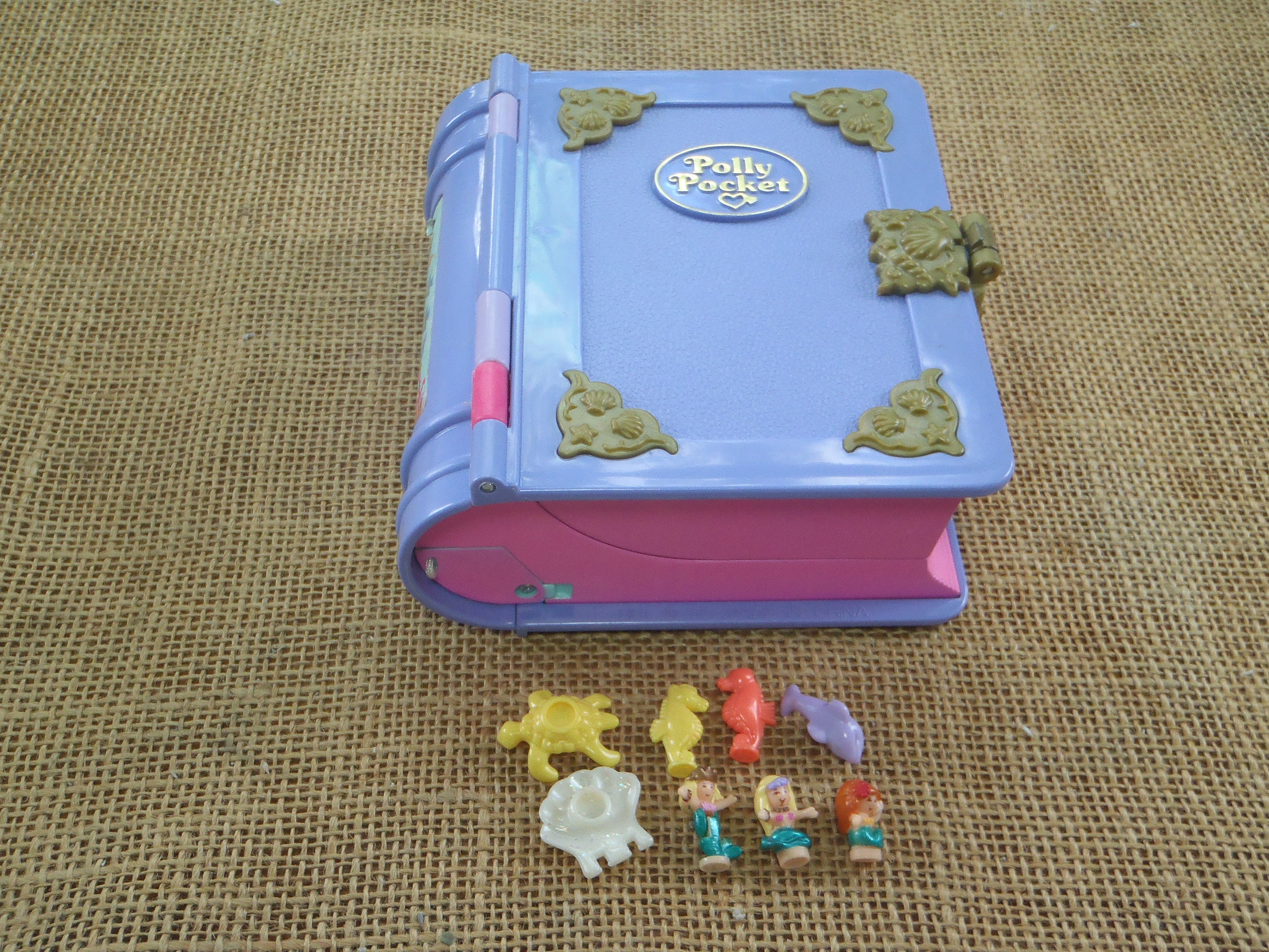 Bluebird Polly Pocket 1995 Ocean Sparkling Mermaid Adventure Book