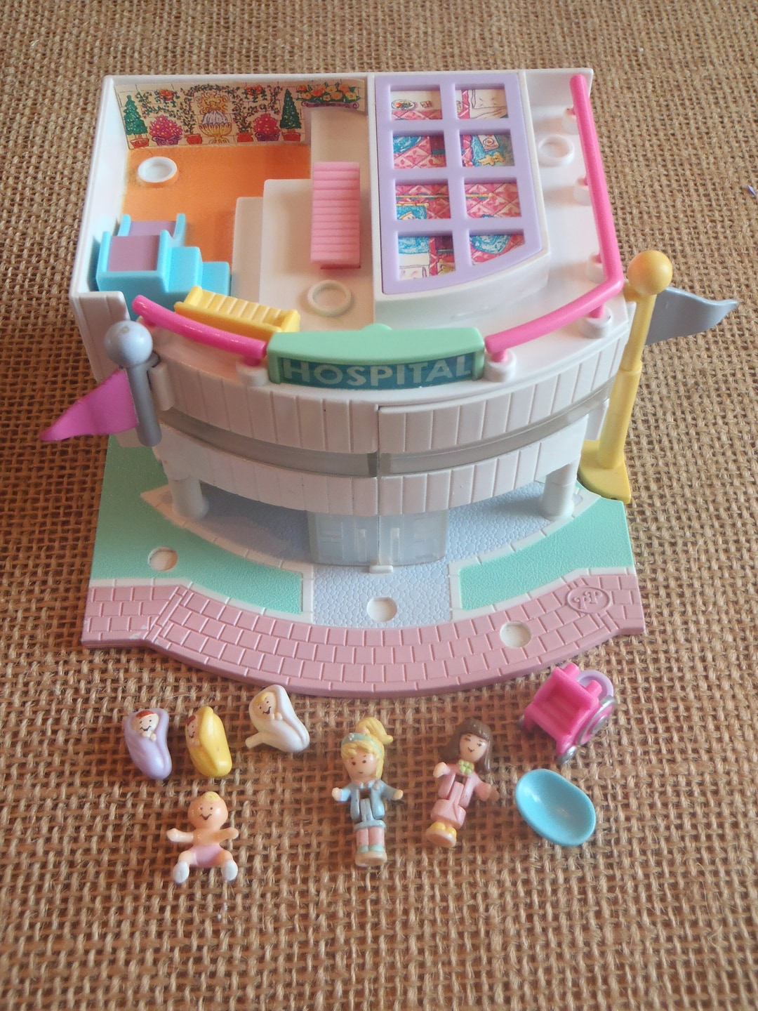 Vintage Bluebird Polly Pocket 1995 Children's Hospital Complete