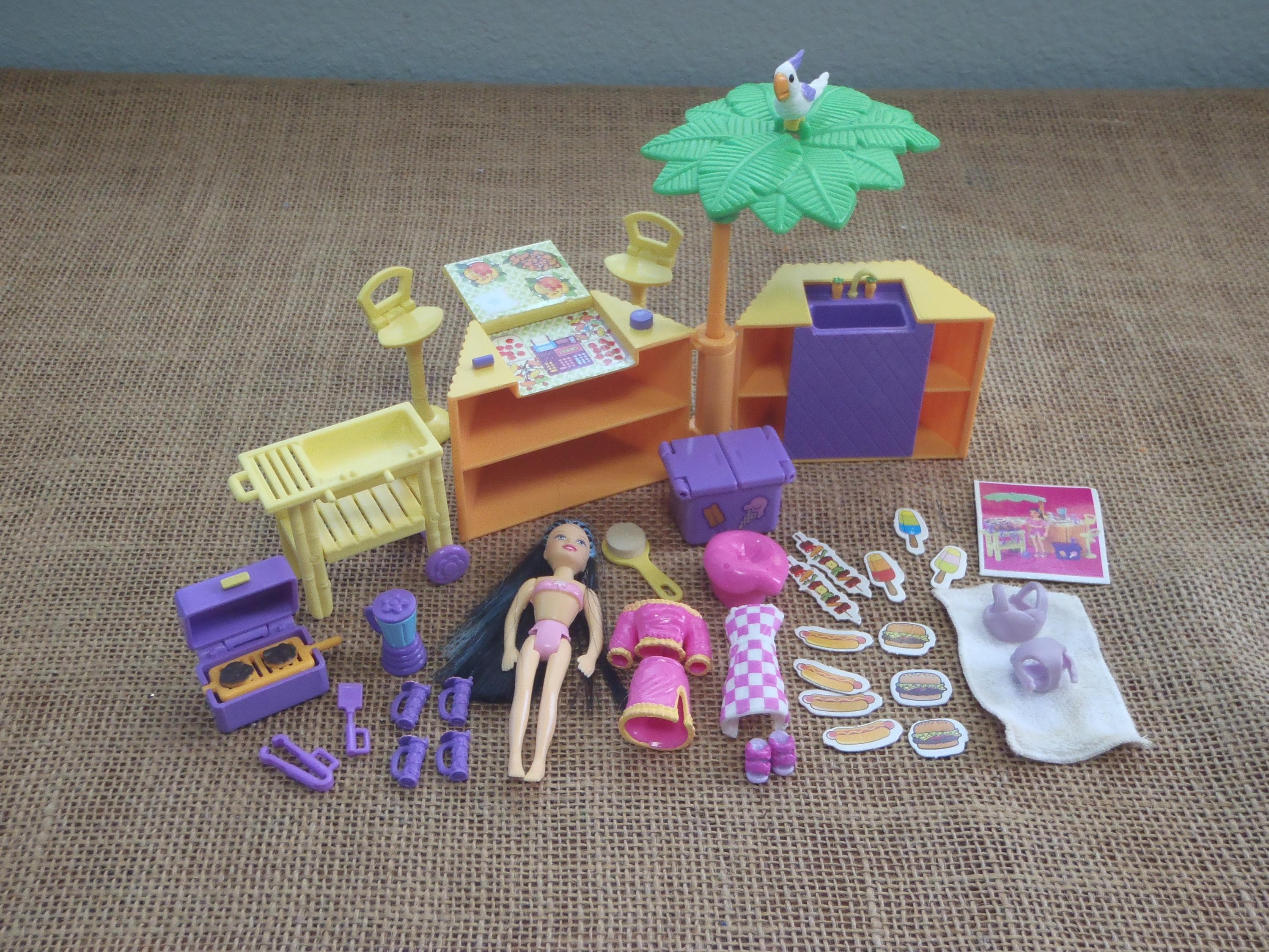 Vintage Polly Pocket 2002 Splashin Fashion Snack Shack With Ana
