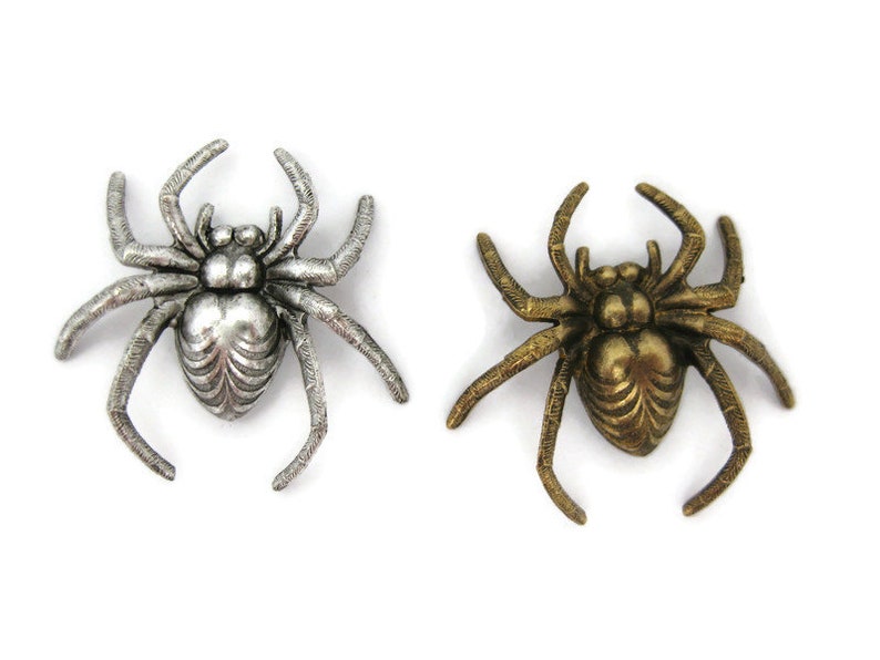 Brass Vintage Design Dapt Spider with Raised Legs , Made in the USA image 1