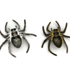 Brass Vintage Design Dapt Spider with Raised Legs , Made in the USA image 2