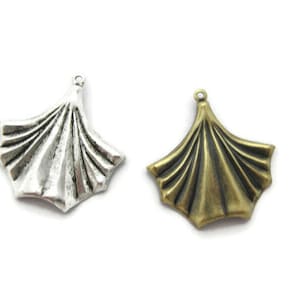 Brass Vintage Design Fan Drop (4 pieces), Made in the USA