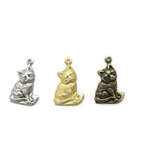 Brass Vintage Design Small Sitting Kitten Charm (2 pieces) , Made in the USA