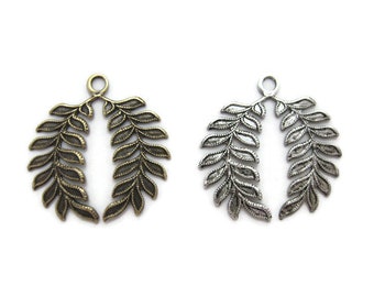 Messing Vintage Design Lorbeerkranz mit Ring, Hergestellt in den USA