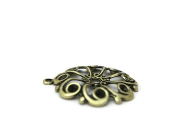 Brass Vintage Design Round Filigree With Hole and Top Ring