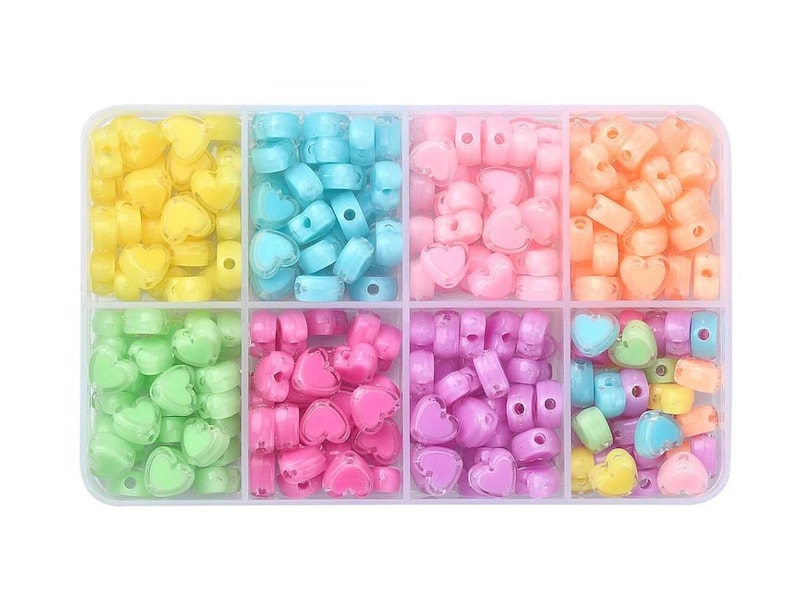 8mm kawaii candy macaron heart beads in 7 colors, ideal for crafting cute and colorful bracelets.