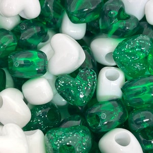 St Patricks Day Beads, Green Jewelry, Green Necklace, Green Bead Necklace, St Patrick&#39;s Day Jewelry, Green Necklace