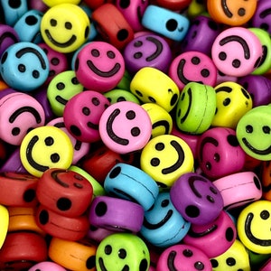 Cute Yellow Happy Face Beads, Emoji Charms, Smiley Face Pendants