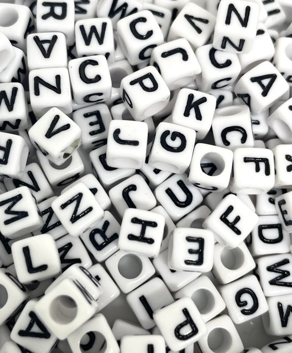 White Cube Letter Beads Acrylic Alphabet Beads with Colorful Letters