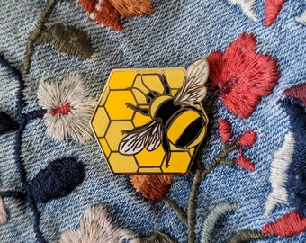 Pollinator Series: Bee hard enamel pin