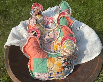 Antique Quilt Chicken Pillow: Primitive Farmhouse Tiered Tray Decor