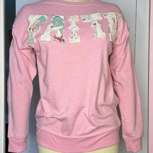 Felpa vintage trapuntata FAITH, girocollo personalizzato ricamato, realizzata su ordinazione, morbida e accogliente, stile cottage di campagna ispirato alla fede, maglietta primaverile o pasquale