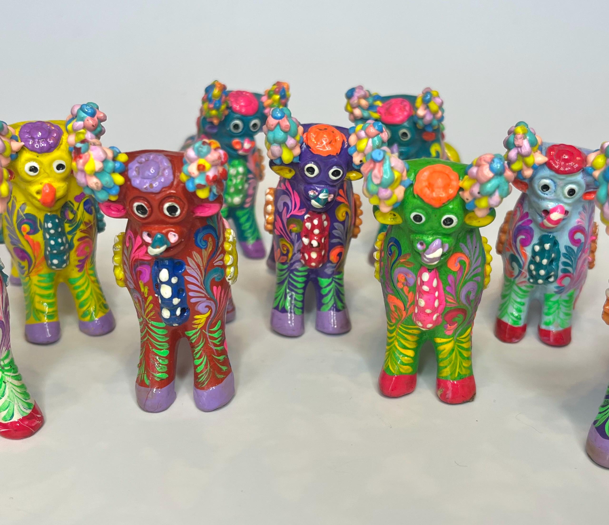 ペルーの幸運のお守り、プカラの雄牛 - Etsy 日本