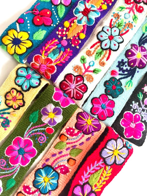 White Embroidered Headband. Peruvian Ayacucho Handmade  display picture 3