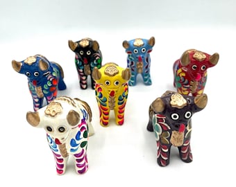 Pucara Bull 3&quot; tall/Peruvian ceramic Hand-painted Pucara Bull / Torito de Pucara