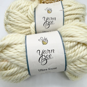 Yarn Bee Uber Luxe IVORY 7oz 42 yard Super Bulky 6
