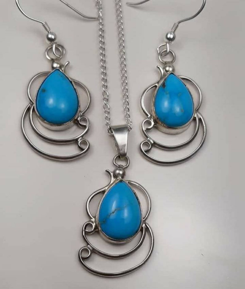 Earring and Pendant Set