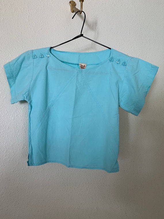 Vintage women's surfer croptop