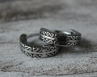 Scrollwork Pattern Hoop Earrings – Stainless Steel