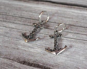 Ornate Anchor Hoop Earring – Stainless Steel