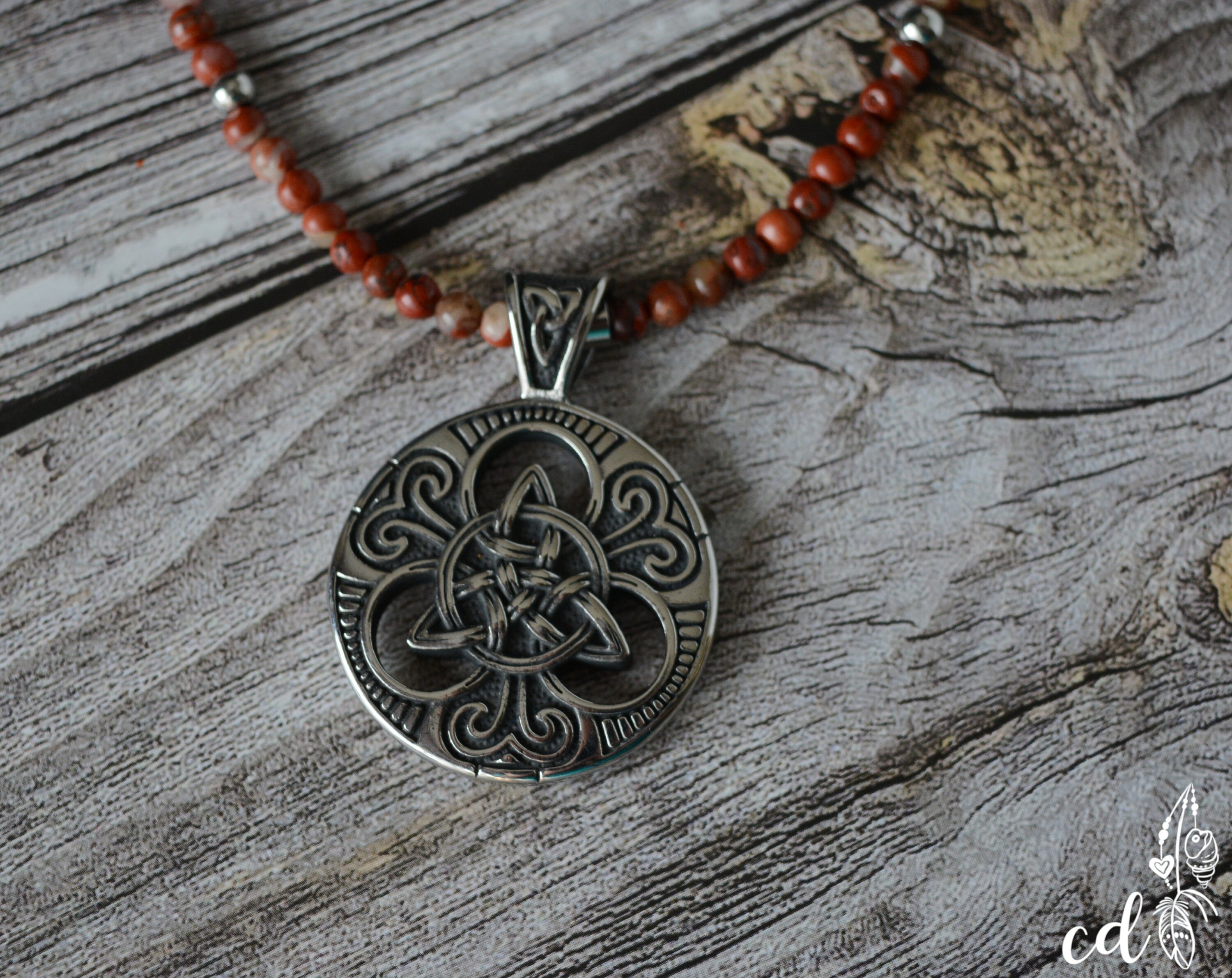 Stainless steel Dara knot necklace for men or women. Choose Etsy