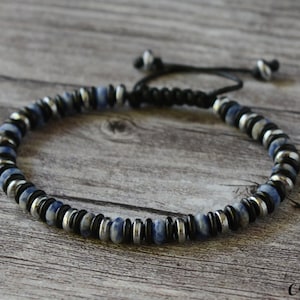 Sodalite Heishi Bracelet for Men: Haematite & Coconut Shell Gemstone