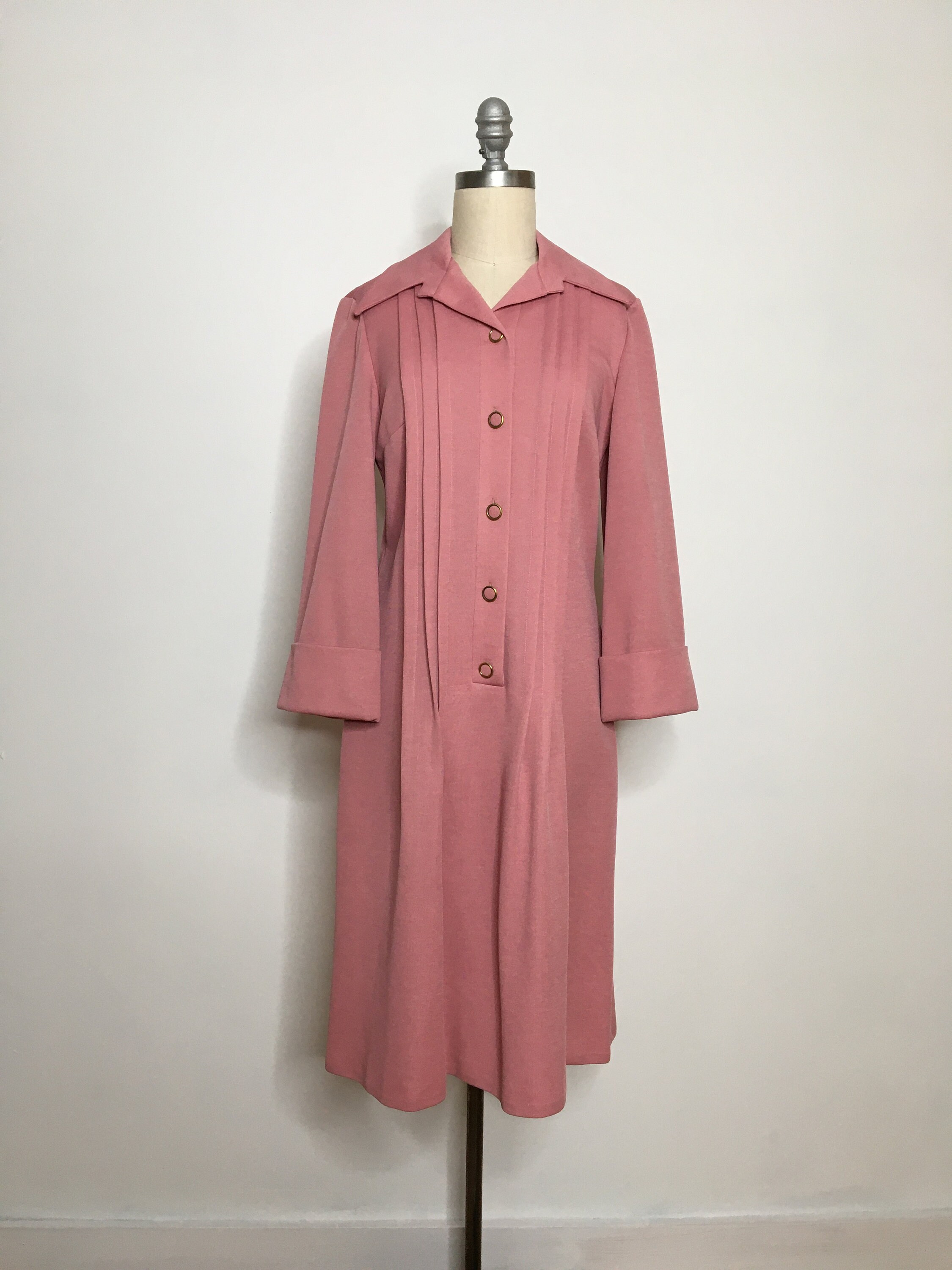 mauve dress windsor