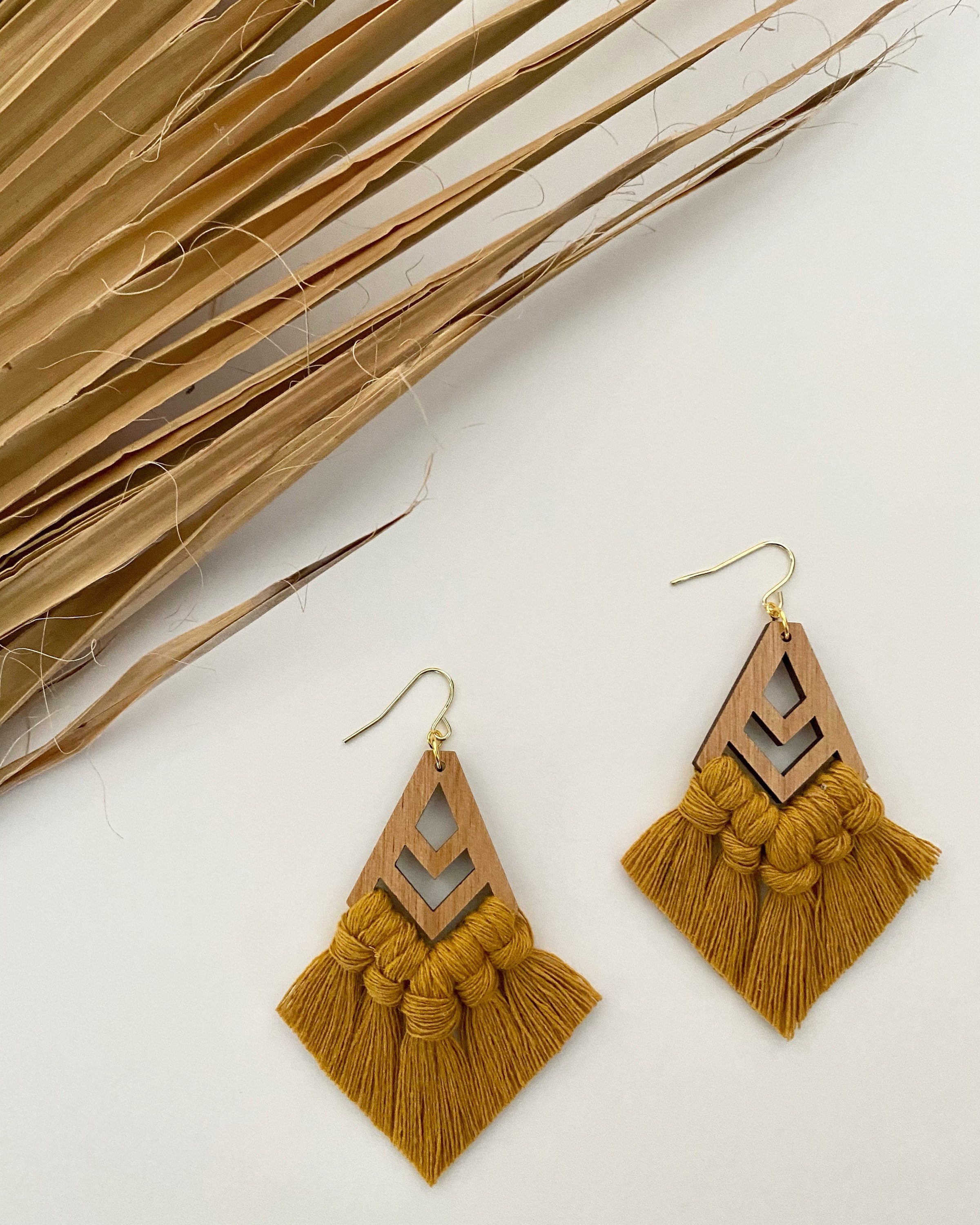 Macrame wood earrings Clearance