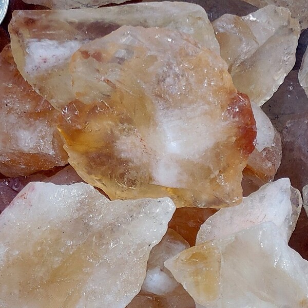 Citrine Raw Crystal, Manifestation, Willpower, Clarity, Creativity, Prosperity, Obstacles, Happiness, Pleasure, Protection, Strength