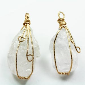 2pcs 20-25*40-50mm clear quartz nugget mineral gemstone ,gold plated wire wrapped pendant