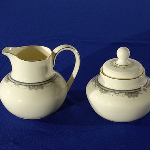 Sugar bowl & Lid and Creamer Albany by ROYAL DOULTON
