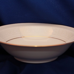 10&quot; Round Vegetable Bowl Tulane by Noritake