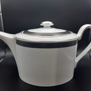 Teapot & Lid Metropolis by WEDGWOOD