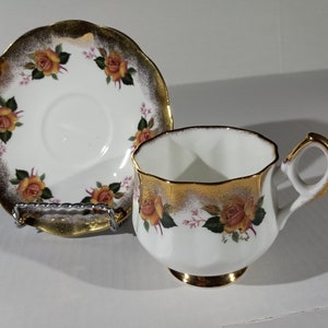 Elizabethan Tea Cup and Saucer Set