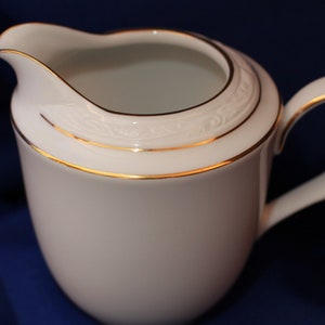 Creamer Lockleigh by Noritake