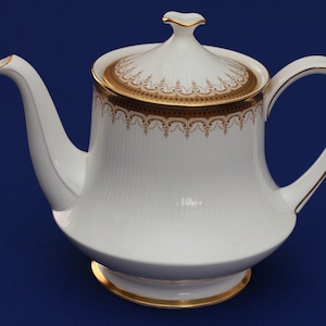 Teapot & Lid Athena (Gold Border with Black Dots) by Paragon