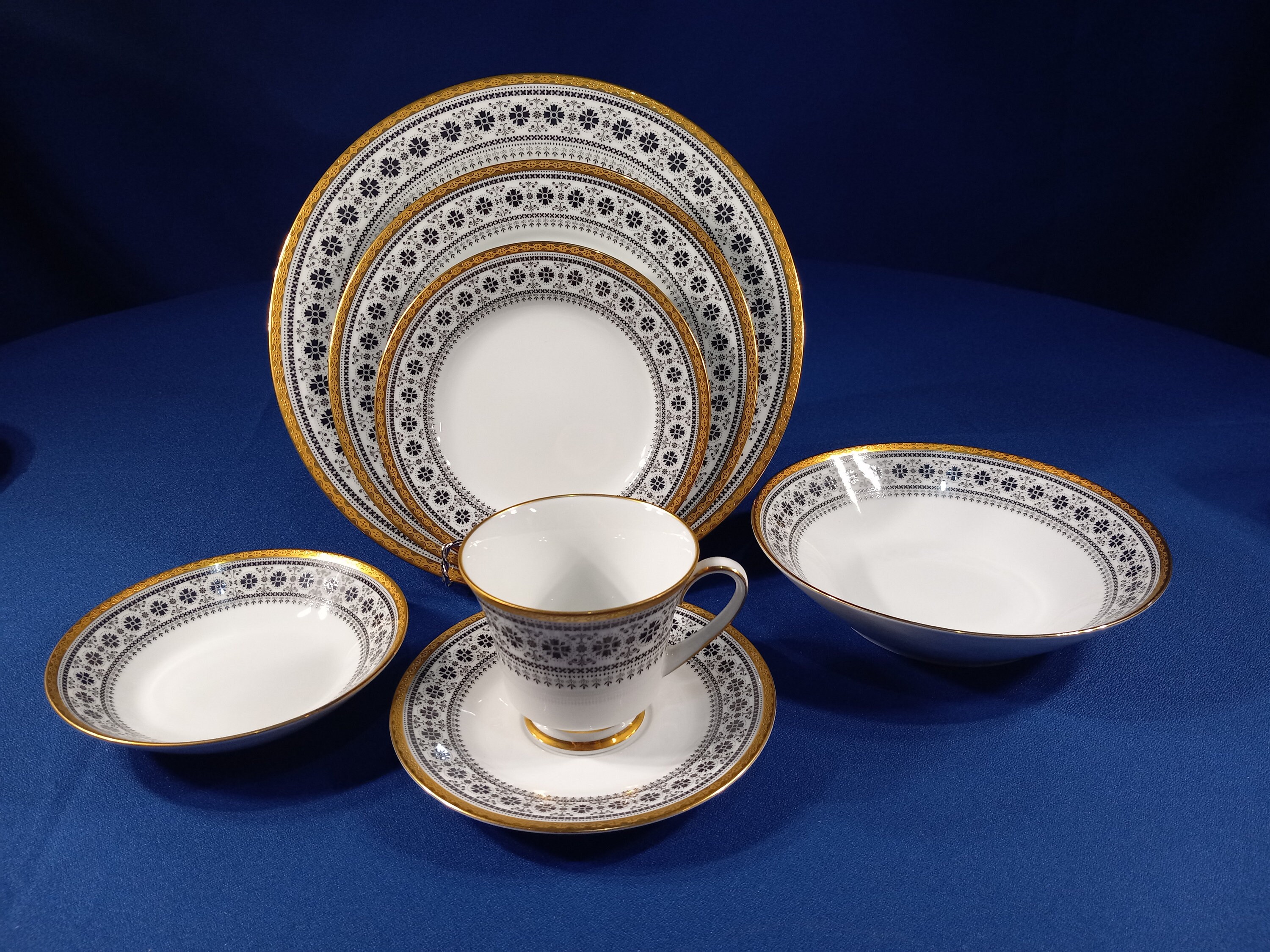 ノリタケSCHEHERAZADEプレート21cm 6枚 Noritake, Scheherazade | Replacements, Ltd.