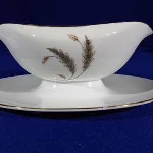 Gravy Boat with Attached Underplate September by ROYAL WORCESTER
