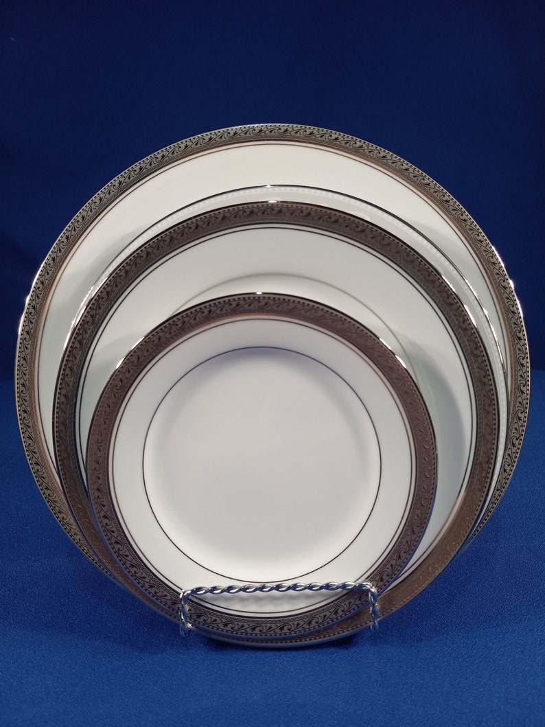 Noritake Crestwood Dinnerware - Thumbnail 5