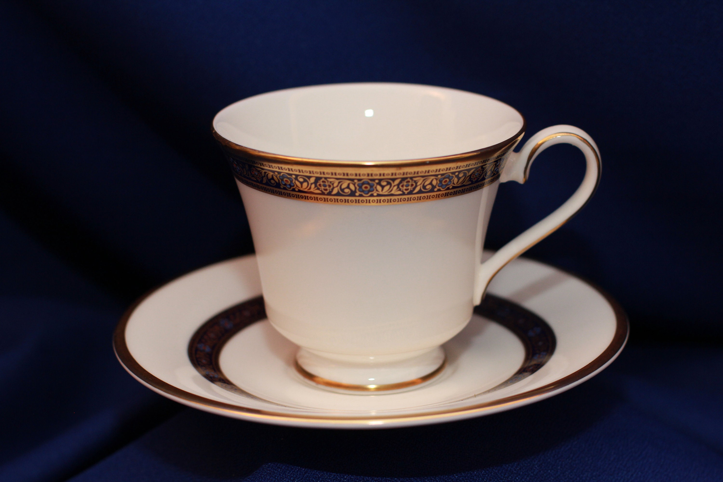 Royal Doulton Harlow - Etsy
