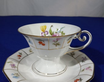 Footed Cup & Saucer and Dessert Plate Trio Set 25622 by FRAUREUTH