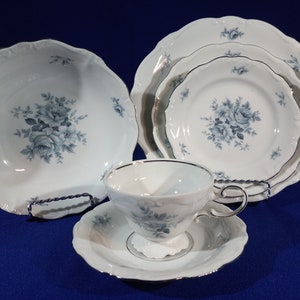 12 Pcs (2x6 Piece Place Setting) Blue Bouquet Platinum by JOHANN HAVILAND