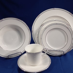 6 Piece Place Setting Simplicity by ROYAL DOULTON