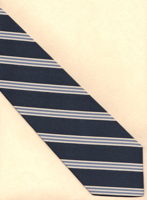 BROOKS BROTHERS-This classic black/tan/blue stripe