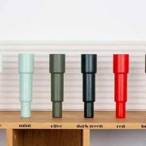 Handbemaltes Möbelbein aus Eschenholz: 200 mm Teleskop Design