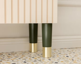 Hand-Painted Wooden Furniture Leg: 15cm Oak/Beech with Brass Toe