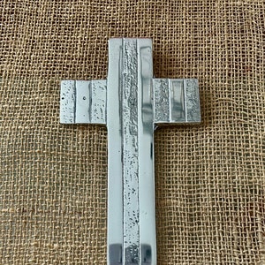 Wall Hanging Pewter Cross/Stripes
