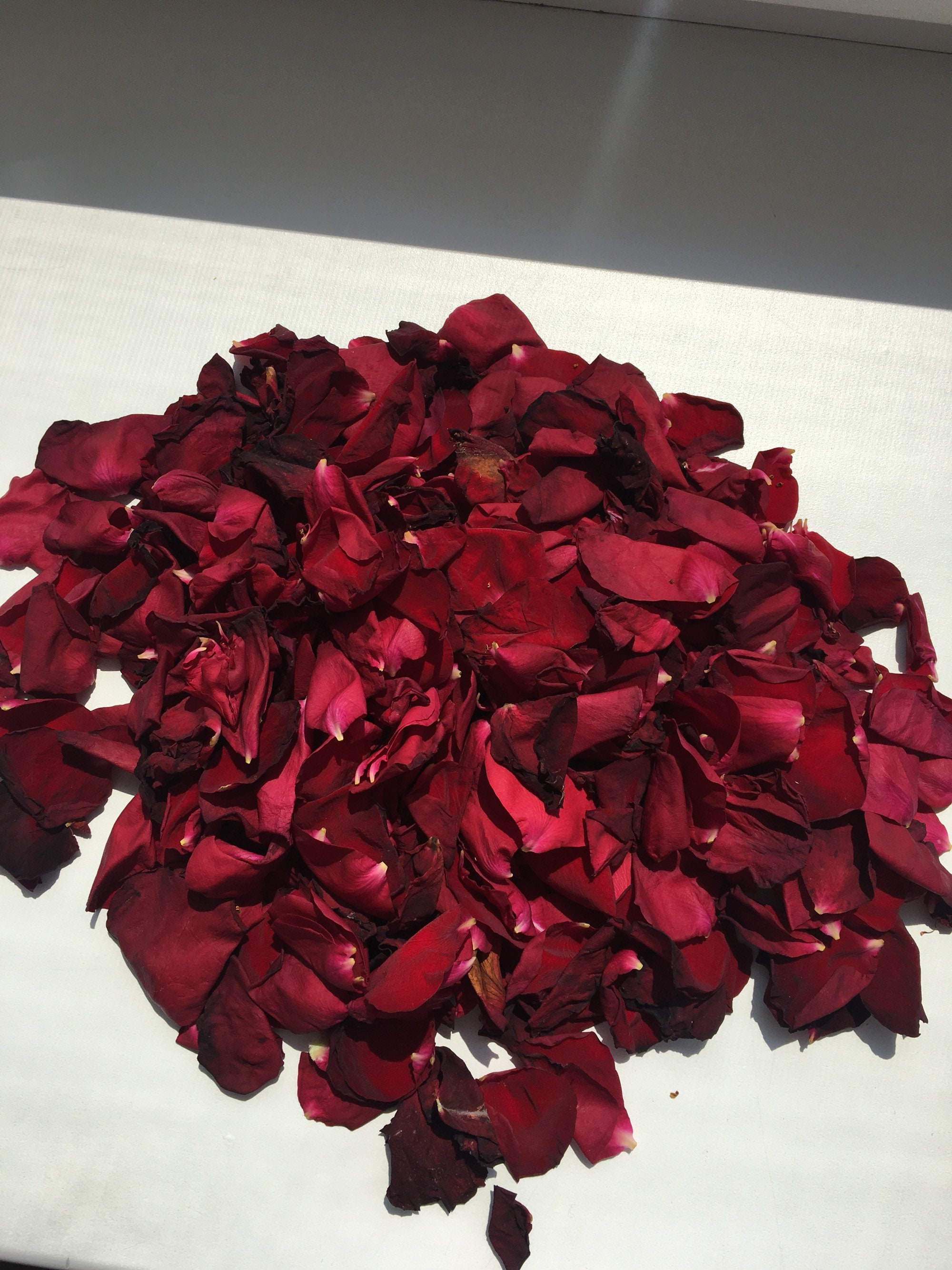 100 Grams Dried Rose Petals, Red Real Flower Rose Petal for Bath Foot Bath,  Wedding Confetti Decor 