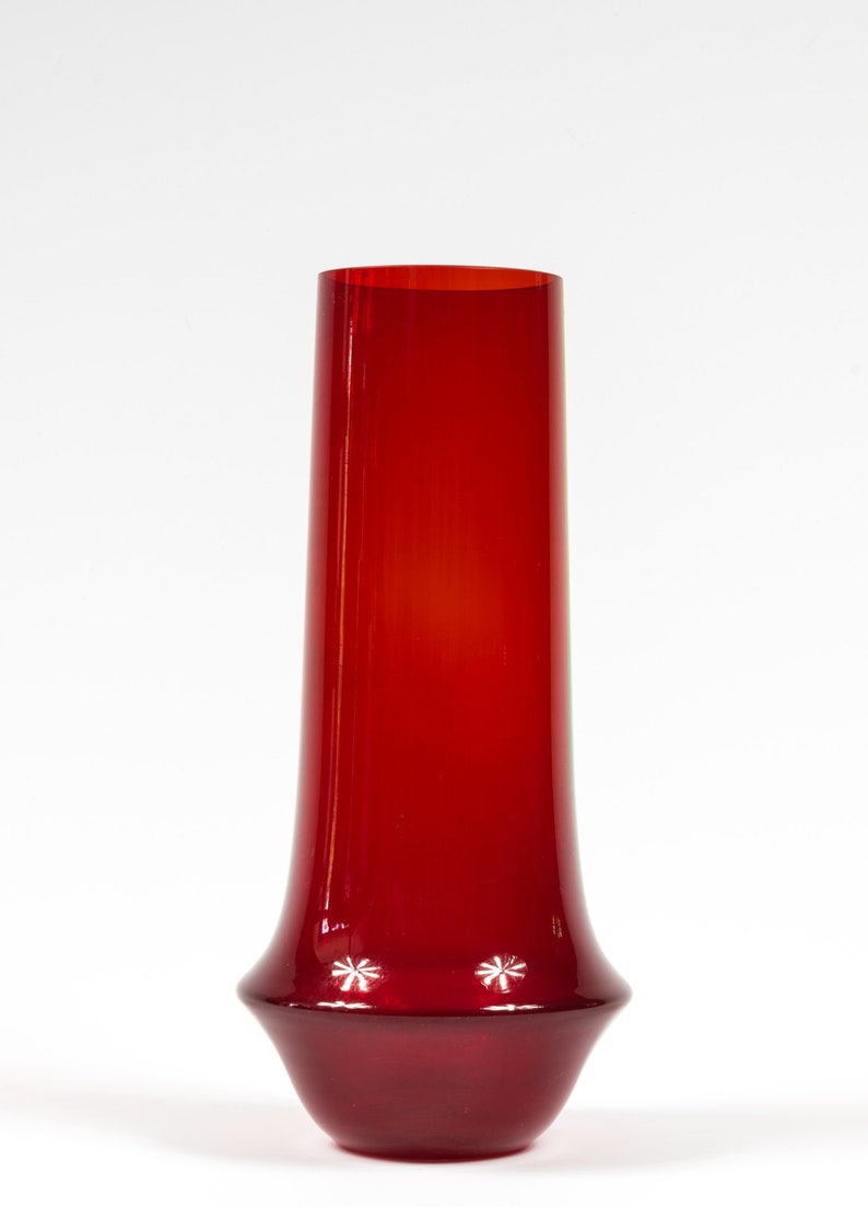 Riihimäen Lasi Oy Riihimaki Red Glass Vase by Tamara Aladin il 794xN l16a